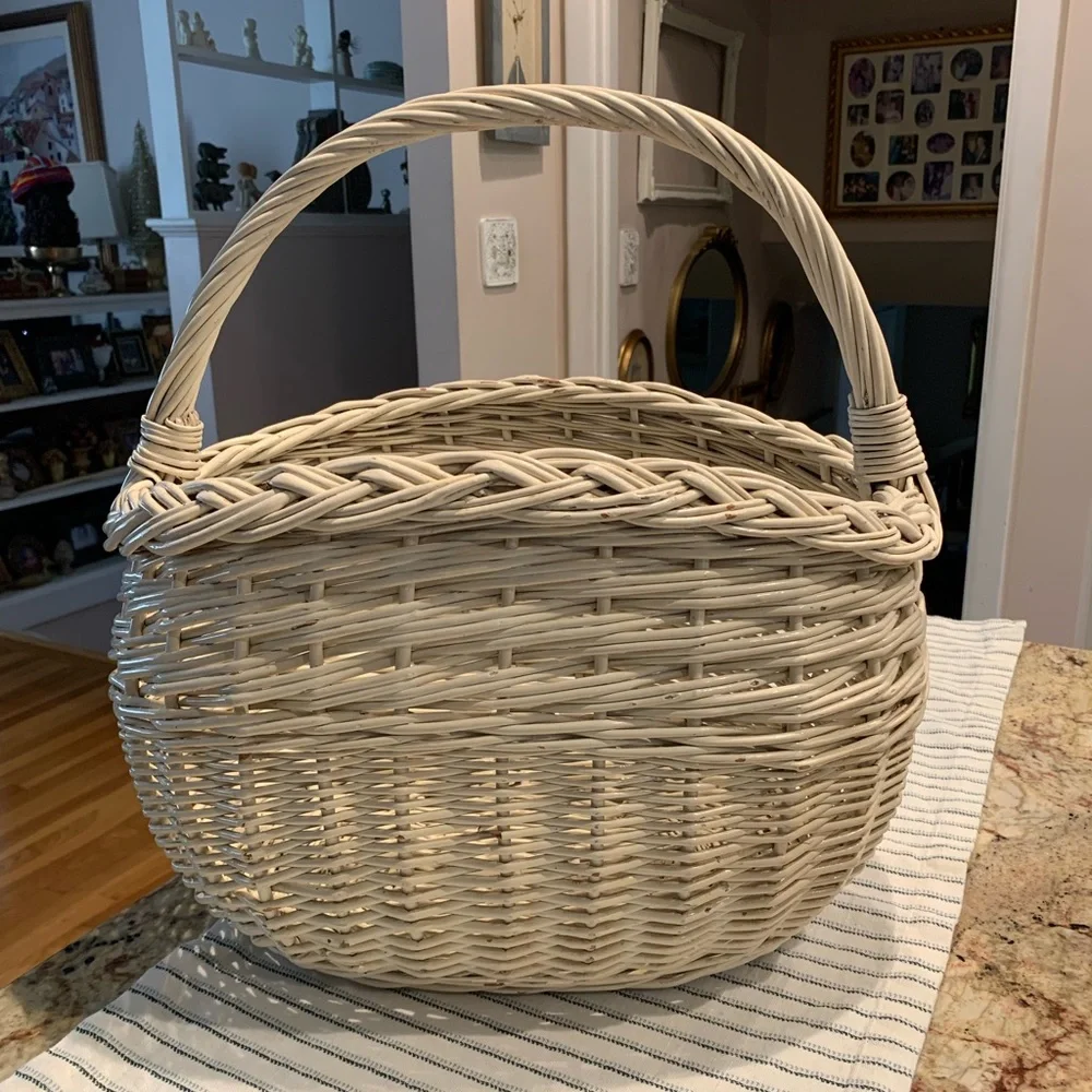 Vintage Large Wicker Basket with handle